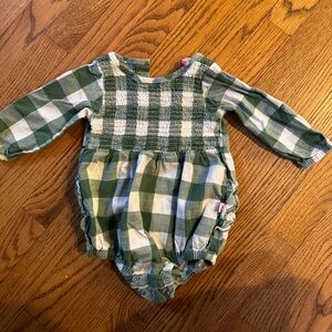 Ruffle butts bubble romper